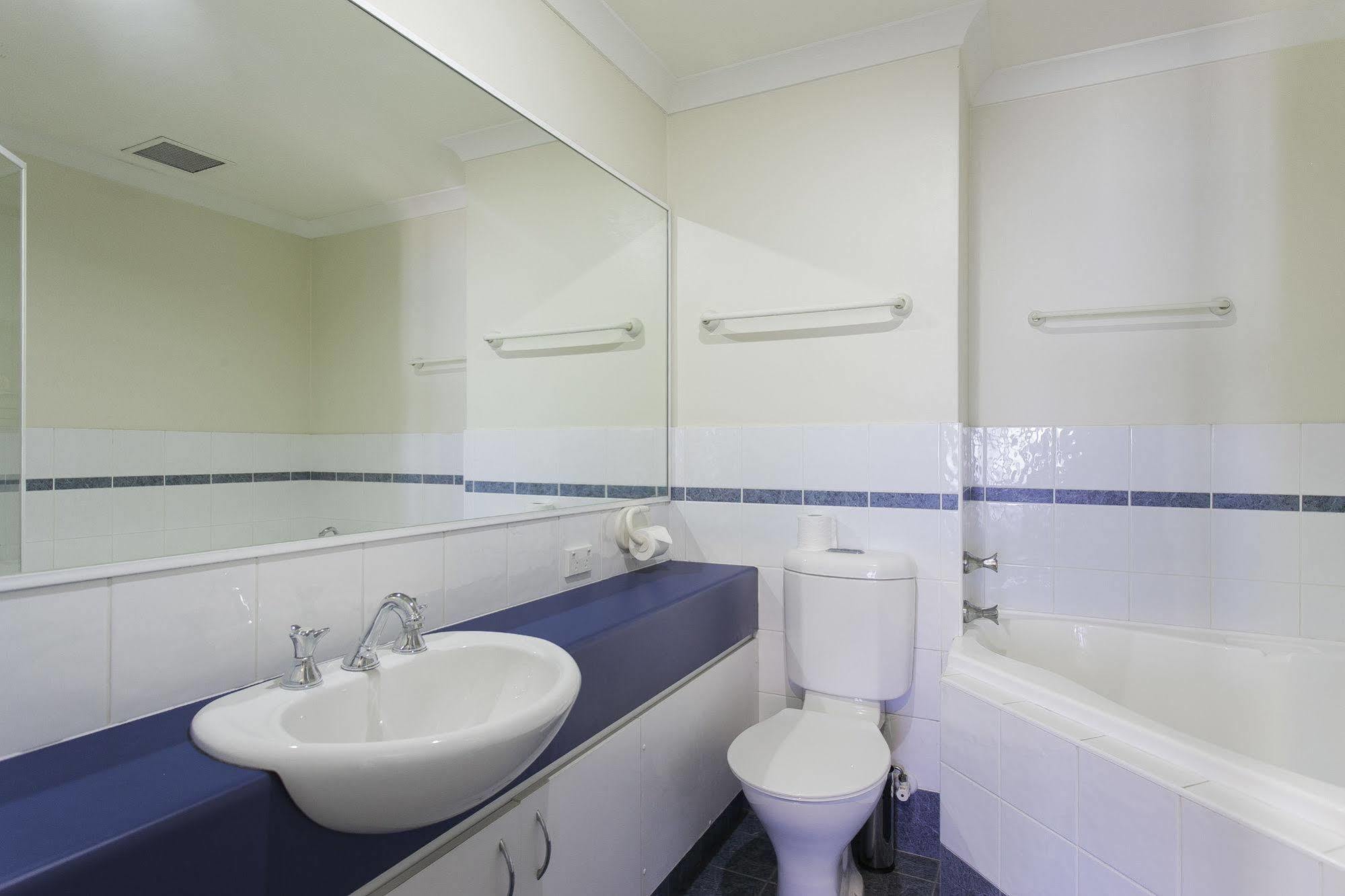 Boardwalk By Rockingham Apartments Luaran gambar